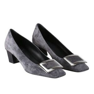Roger Vivier Belle Pumps in Grey Suede